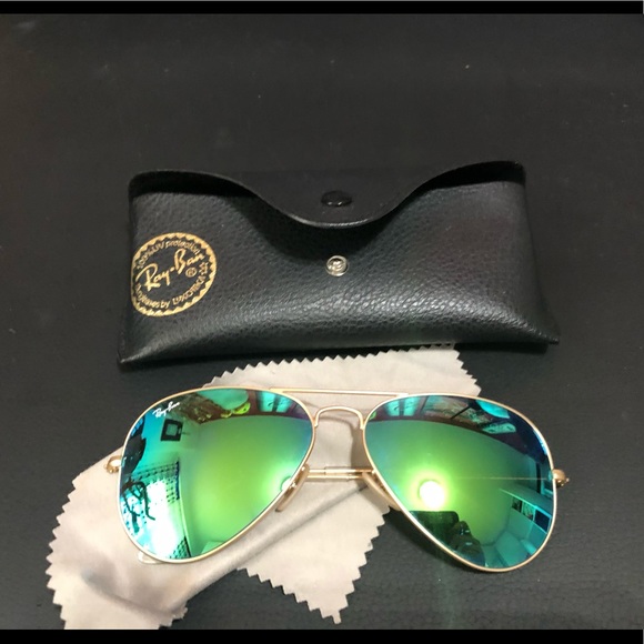 Ray-Ban Accessories - Rayban large aviator glasses with green lenses